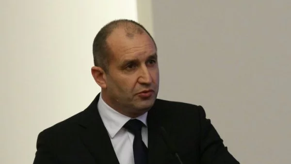 Радев: Без Франция няма Европа