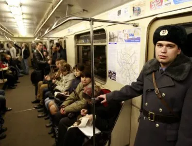 Затвориха три станции на метрото в Санкт Петербург заради анонимен сигнал