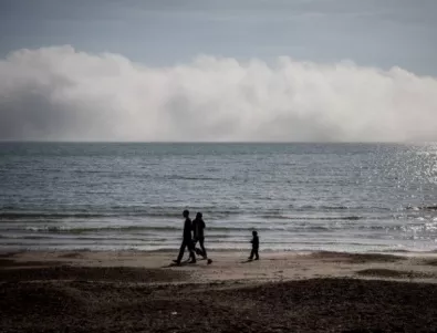 Заради микробиологично замърсяване може да затворят плажовете в Бяла