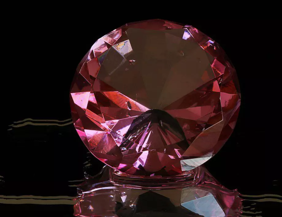 Основен производител на диаманти сериозно повиши цената им