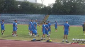 {{ otherArticle[0].article.title }}