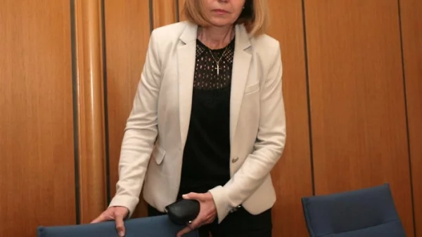 Фандъкова: До 2 години средната възраст на столичния автопарк ще е под 7 години