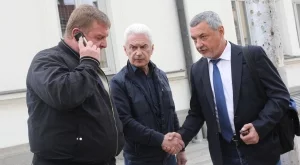 Сидеров избухна срещу Валери Симеонов: Не съм го пратил във властта, за да убива туризма