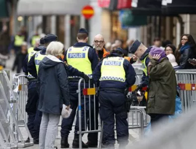 Най-малко 3 са жертвите на атентата в Швеция. Предупреждават за нови атаки (ВИДЕО)