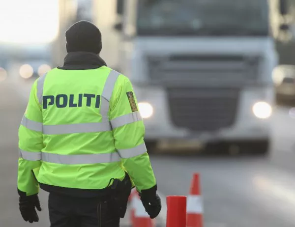 Камион се вряза в тълпа в Стокхолм*