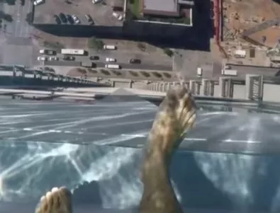 Бихте ли посмяли да влезете в най-страшния басейн в света? (Видео)