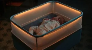 Изобретиха люлка, която приспива бебето (Видео)