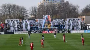 {{ otherArticle[0].article.title }}