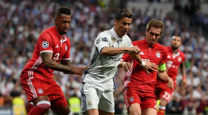 Късна драма, съдийска грешка и хеттрик на Роналдо пратиха Реал на полуфинал