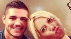 {{ otherArticle[0].article.title }}