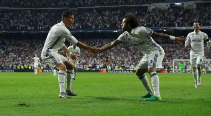 Как играчите на Реал Мадрид посрещнаха Роналдо след фиаското срещу Байерн (ВИДЕО)