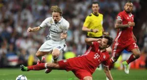 {{ otherArticle[0].article.title }}