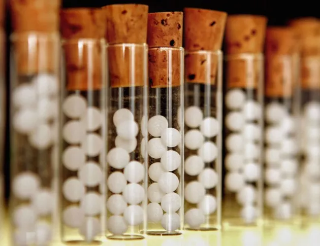 Франция спира да дава пари за хомеопатия