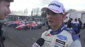 Ужасна катастрофа във Великобритания, млад пилот с ампутирани крака (ВИДЕО)