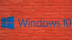 Новата версия на Windows 10 ще е със смесена реалност