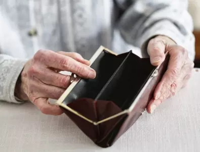 Важно за всички пенсионери: Преизчисляват служебно пенсиите