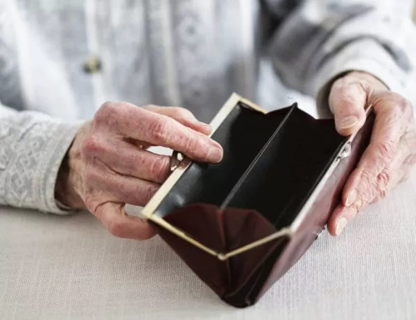 Пенсионерските организации искат минималната пенсия да е 90% от минималната заплата