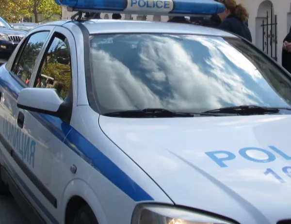 Видинската полиция арестува жена, тръгнала да бие мъжа си