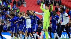 Фабрегас, Алонсо и Педро с испанска пачанга след победата над Тотнъм (ВИДЕО)