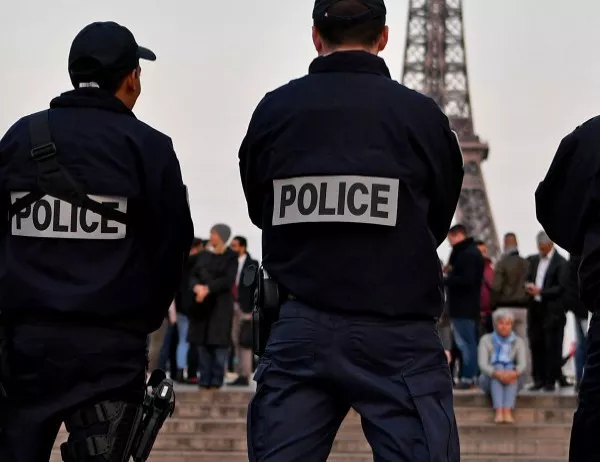 Един убит след нападение близо до Париж 