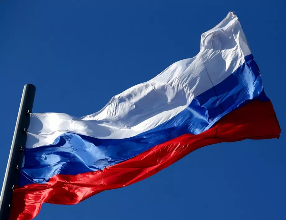 Доходите на Русия от петрол се свиха с 33%