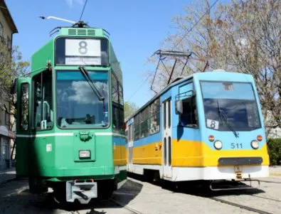 В София пуснаха първите реновирани швейцарски трамваи