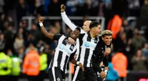 Разследват два английски тима за данъчни измами, има и задържани