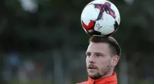 {{ otherArticle[0].article.title }}