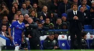 Феновете на Челси показаха уважнието си към своя капитан (ВИДЕО)