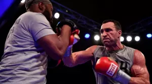 Кървави спаринги отказали братя Кличко да се бият един срещу друг