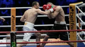 {{ otherArticle[0].article.title }}