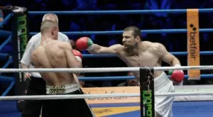 {{ otherArticle[0].article.title }}