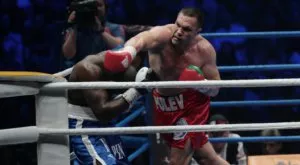 {{ otherArticle[0].article.title }}