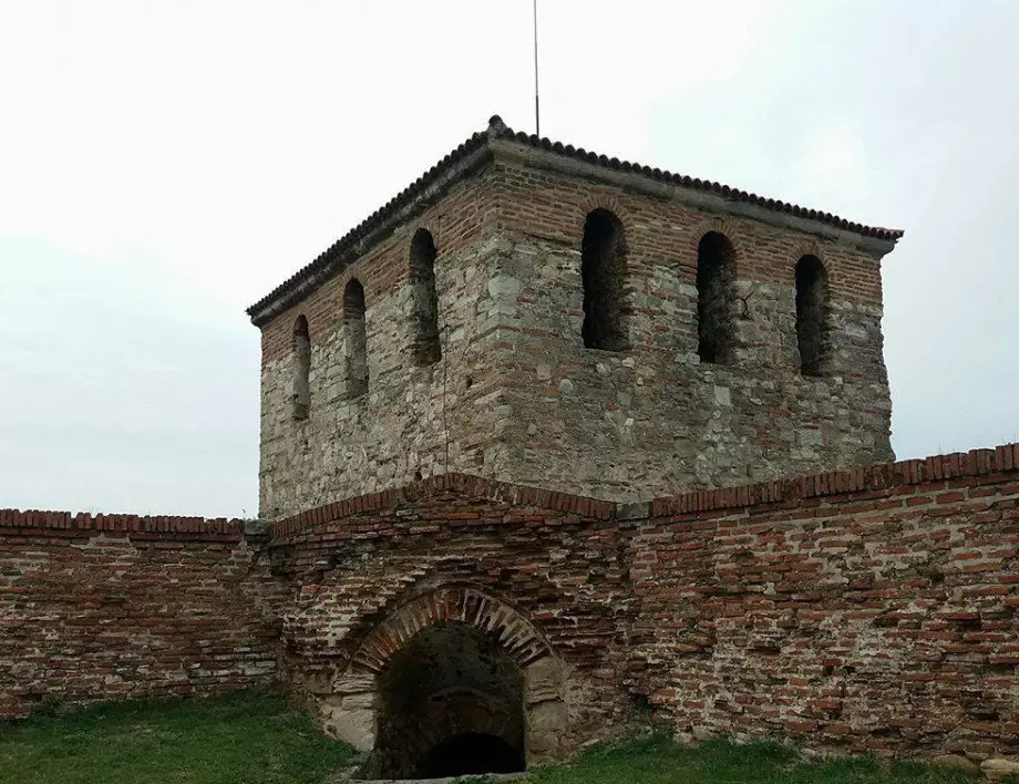 Крепостта "Баба Вида" се руши, във Видин бият тревога