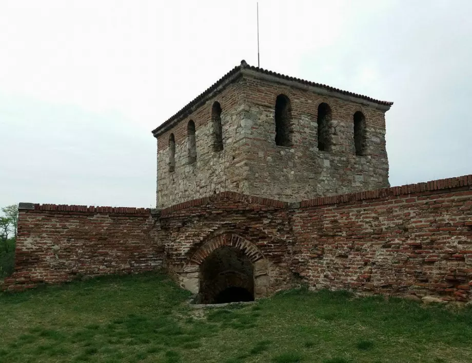 Установено е ново срутване в крепостта "Баба Вида" 