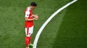 Спортен концерн прекрати сътрудничество с Йозил заради политическите му изказвания