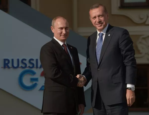 Вижте как посрещнаха Путин в Турция (ВИДЕО)