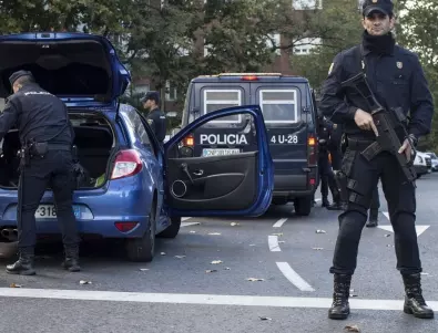 Трима загинали при стрелба в Испания
