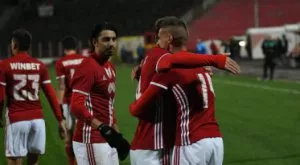 {{ otherArticle[0].article.title }}