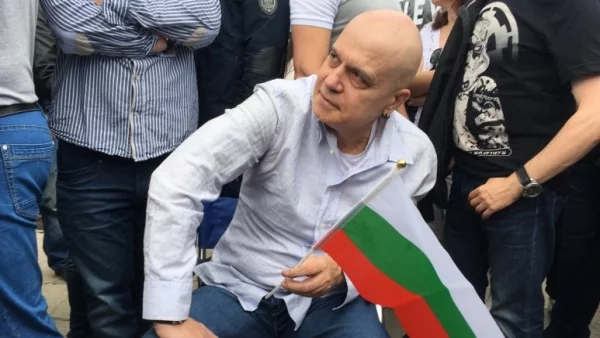 Слави Трифонов - аху-иху, после тихо