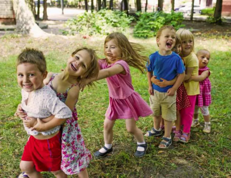 Детските ясли във Варна ще си имат нови площадки за игра