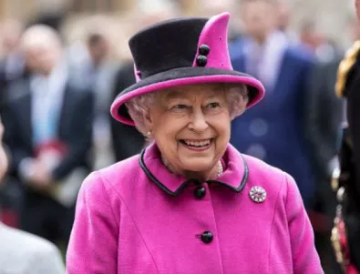 Кралица Елизабет II стана прабаба за седми път 