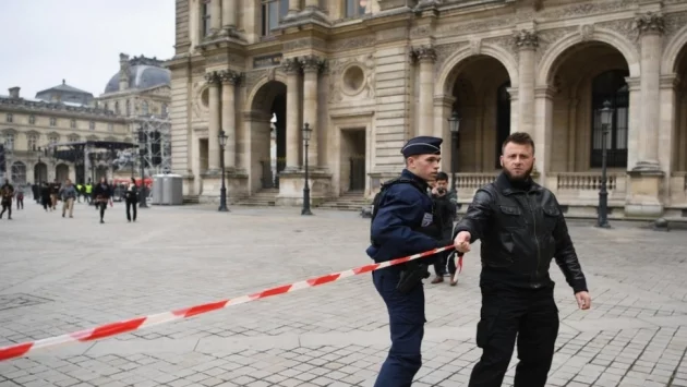 Лувърът затвори заради протестите във Франция