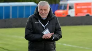 {{ otherArticle[0].article.title }}