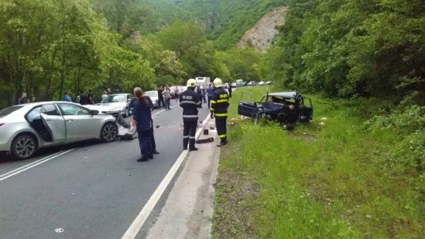 Тежка катастрофа в Кресненското дефиле взе два живота