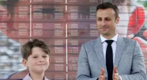 {{ otherArticle[0].article.title }}