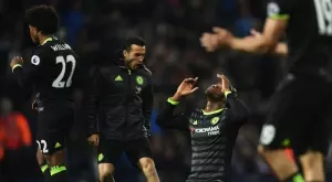 {{ otherArticle[0].article.title }}