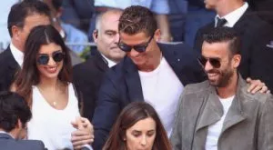 {{ otherArticle[0].article.title }}