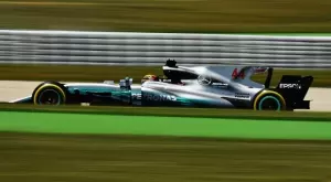 След играта на "котка и мишка": Шеф на Ред Бул с предложение за промяна във Формула 1