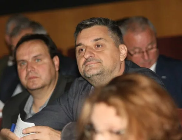 Кирил Добрев избра БСП пред парламента